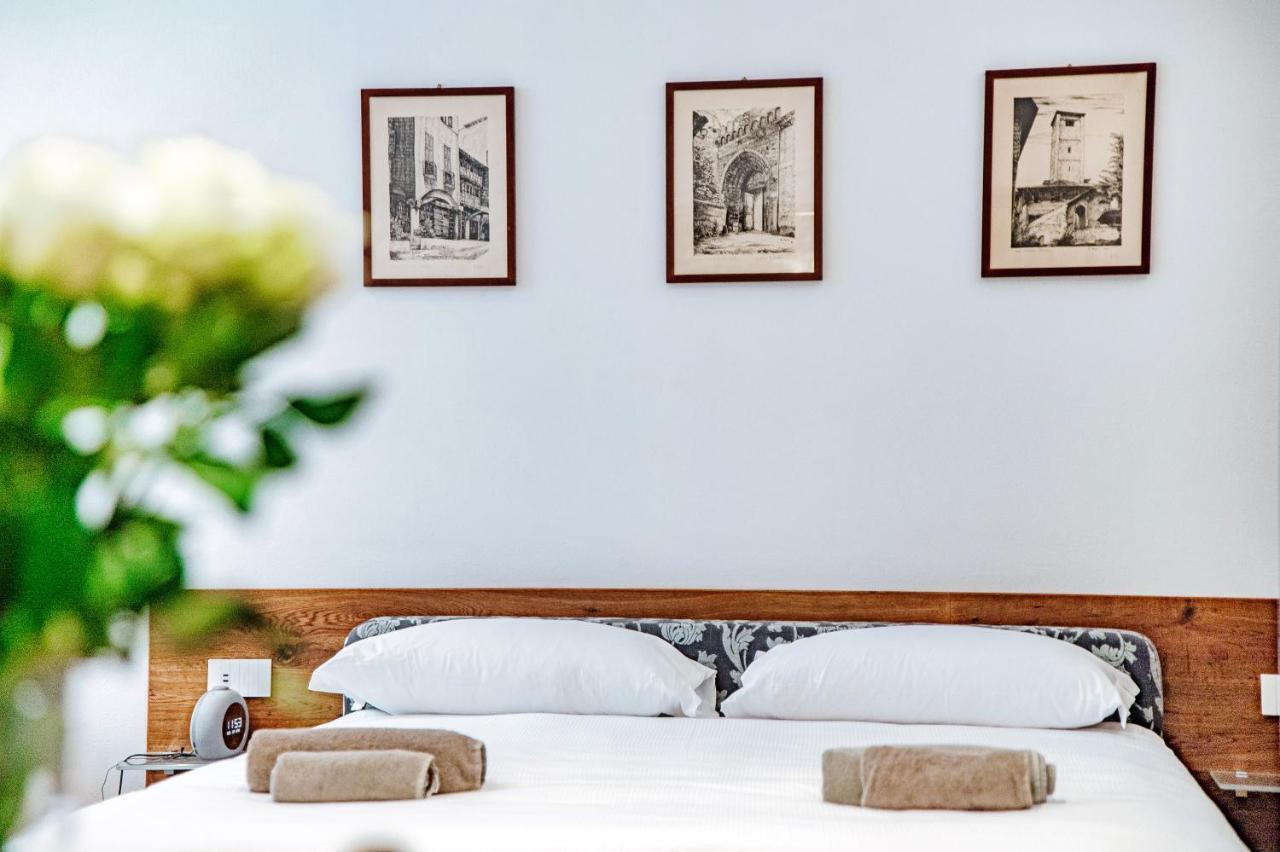 Suite Lo Storico - The House Of Travelers Como Zewnętrze zdjęcie